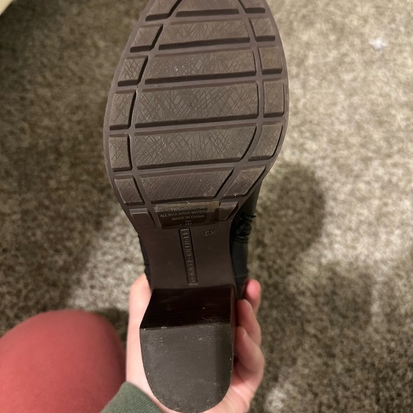 Tommy Hilfiger leather ankle boots - Picture 2 of 5